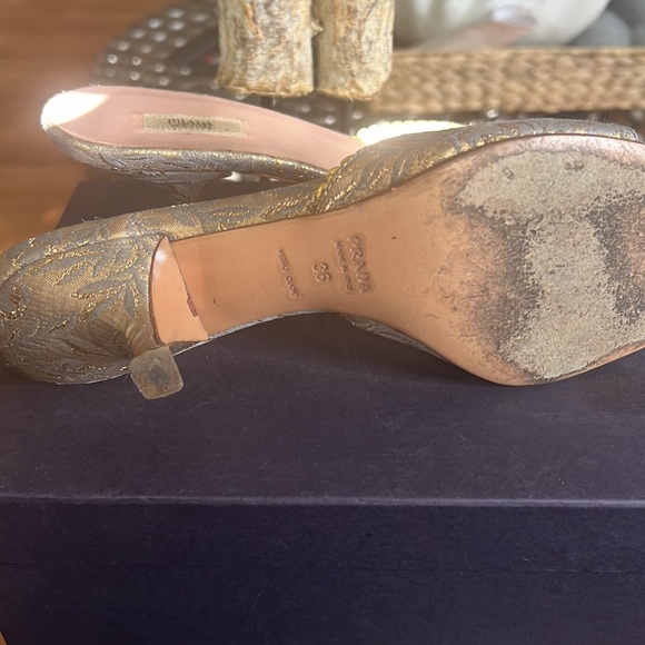 Prada shoes - Picture 4 of 6